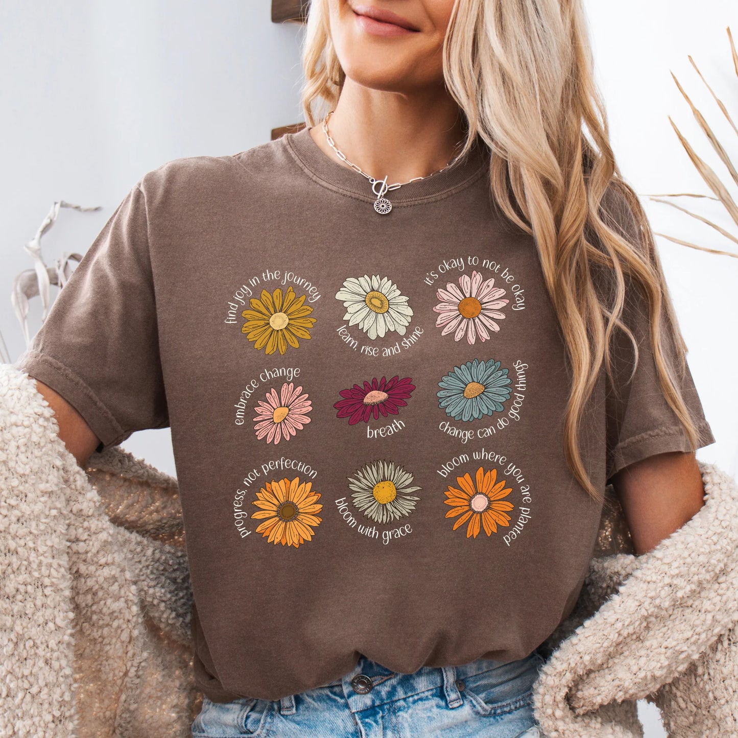 Inspirational Daisies - Everyday Tee